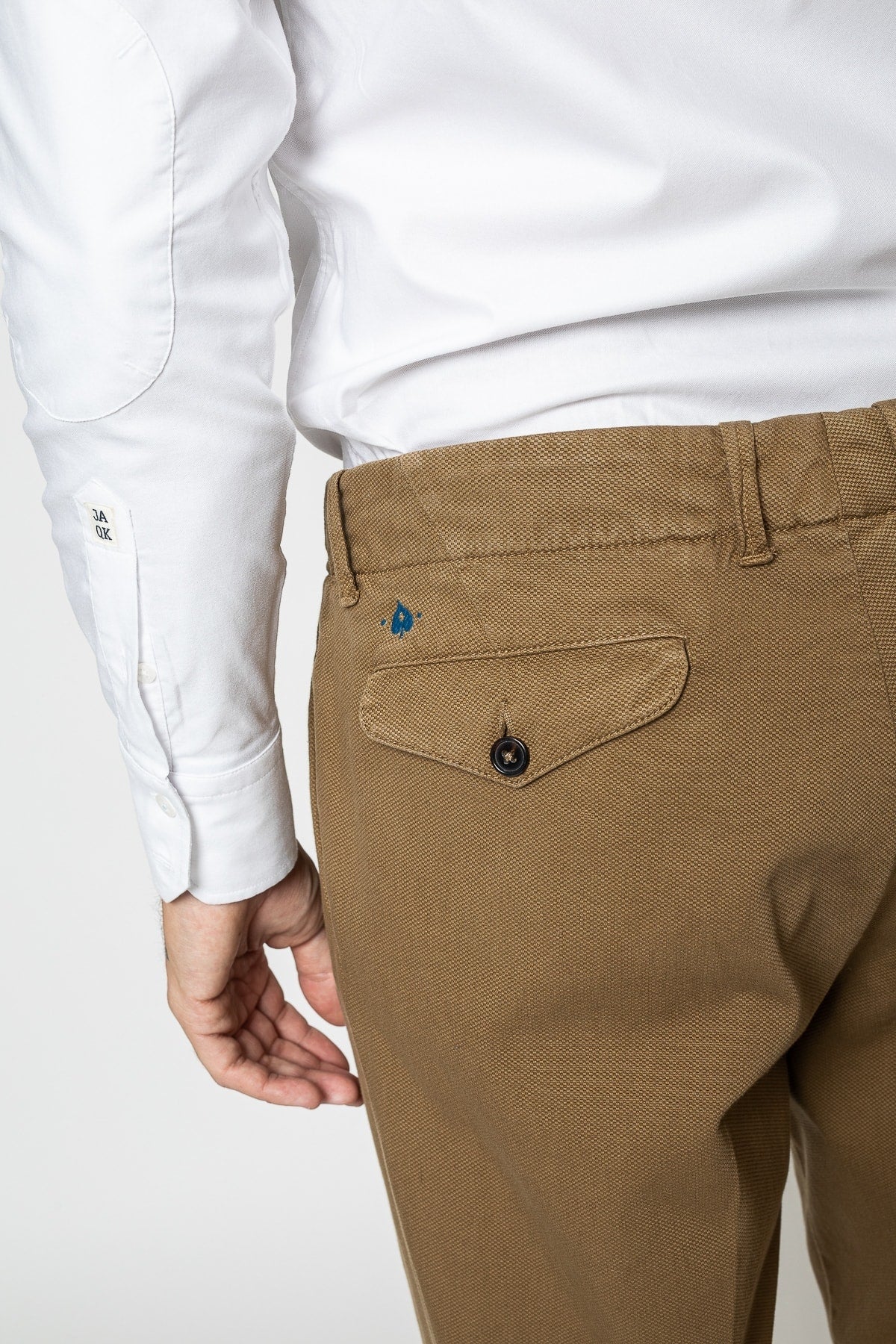 Jaqk - Brown Trousers - Closer - The Good Chic