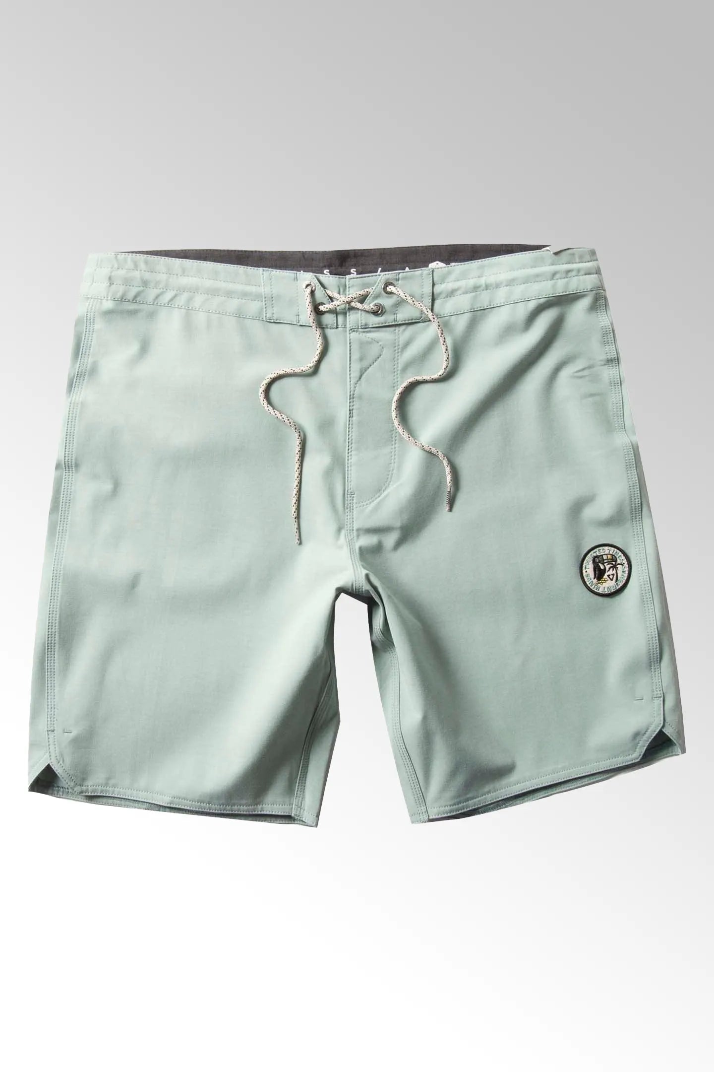 Solid Sets 18.5" Boardshort Aloe - The Good Chic