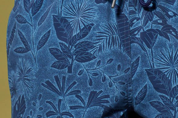 Vicomte A - Dark Navy Floral Swimshorts - Malone - The Good Chic