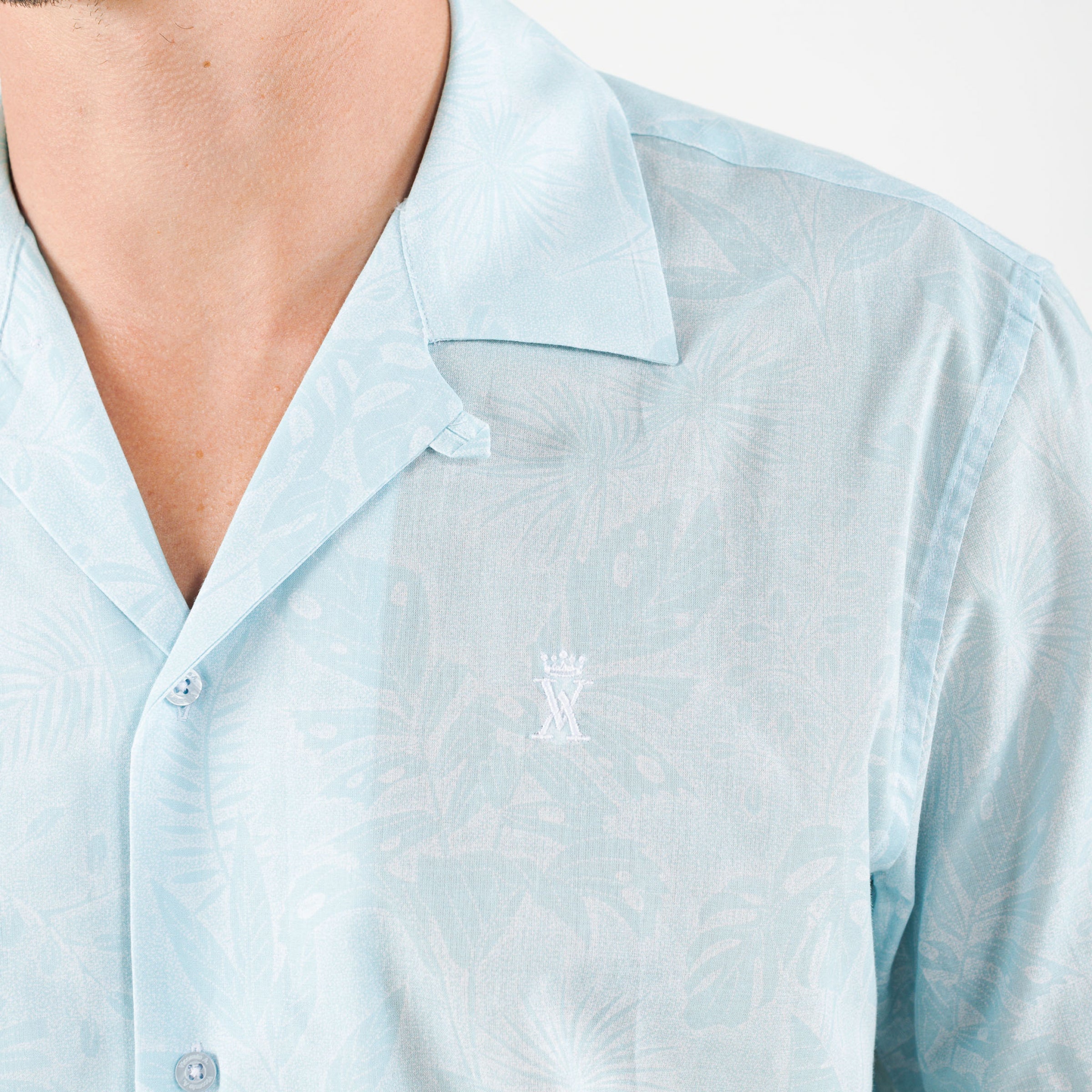 Vicomte A - Sky Blue Short Sleeve Shirt - Capri - The Good Chic